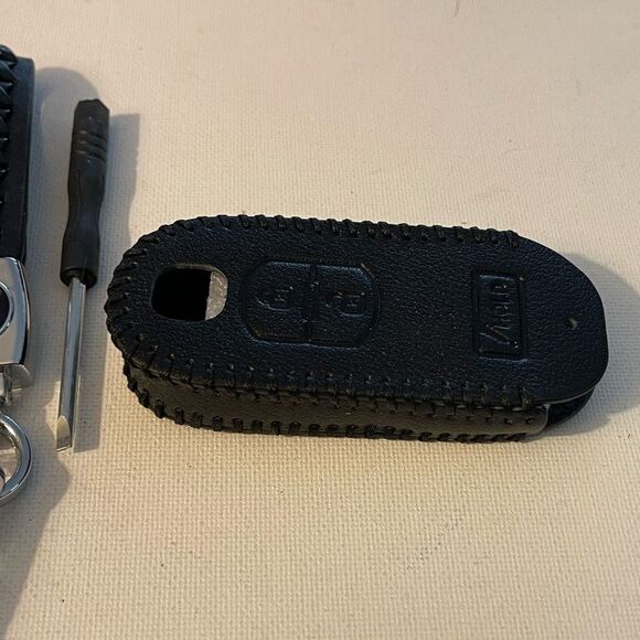 Mazda Key Fob Keychain and Fob Case Cover in Black Leather NWT - Picture 4 of 7